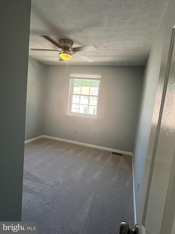Building Photo - 8523 Pine Run Ct