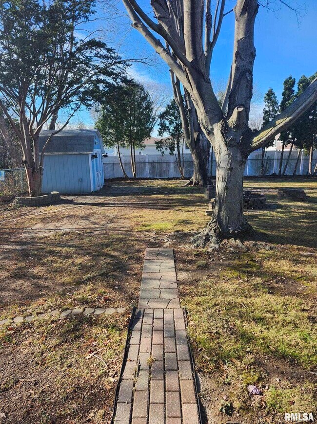 Building Photo - 2116 32nd St