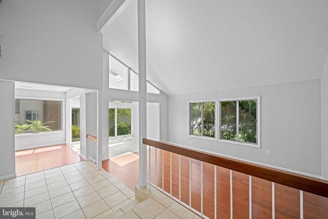 Building Photo - 225 Penny Ln