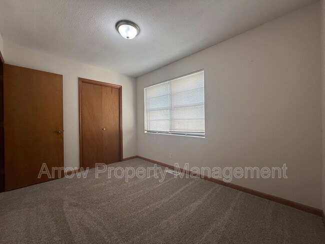 Building Photo - 1338 S Jackson St