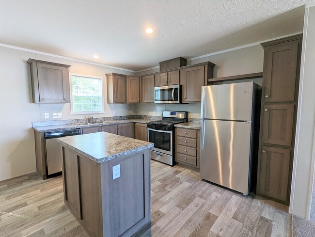 Primary Photo - 647 Oregon St