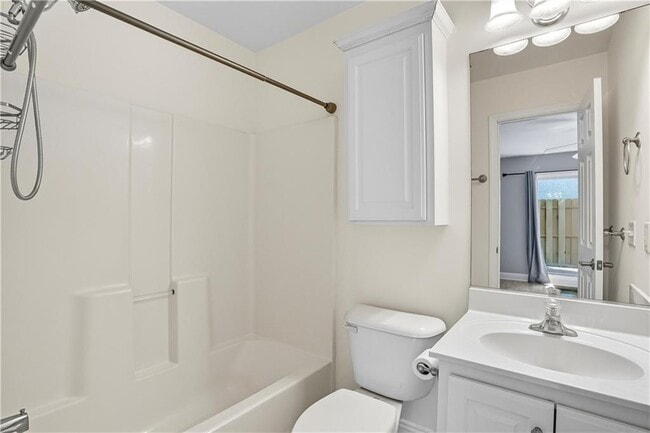 Building Photo - 421 Atlantic Dr