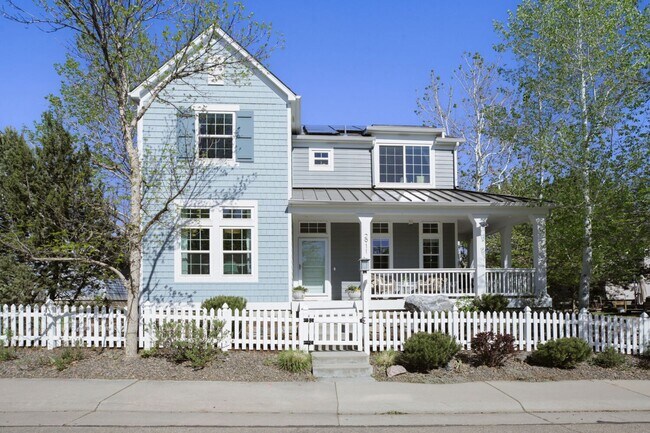Building Photo - Gorgeous 4 Bedroom Home in NW Indian Peaks Neighborhood. Hardwood floors, Wine Closet and More
