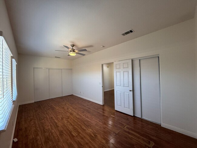 Building Photo - 39201 Jacob Dr