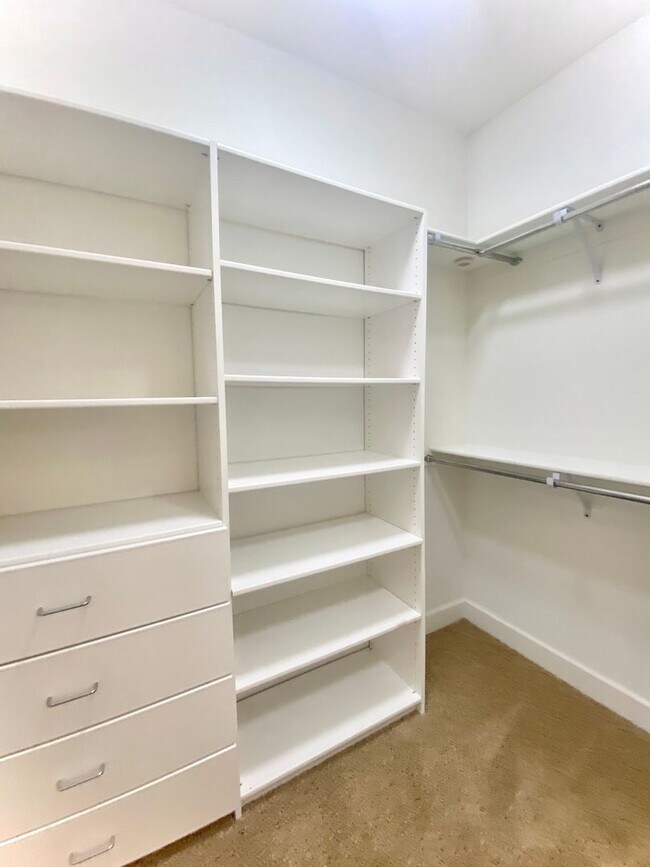 Building Photo - Dazzling 5-bedroom home in Fremont – Ardenwood Neighborhood!