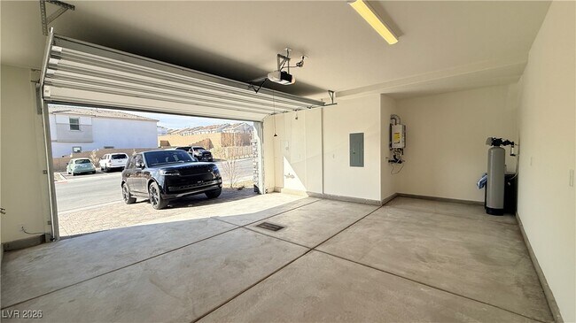 Building Photo - 12468 Kings Crk Pl