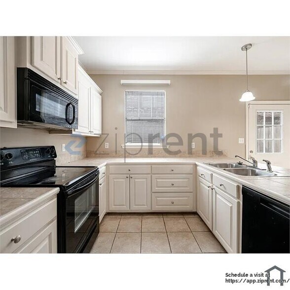 Building Photo - 2403 Brightside Dr