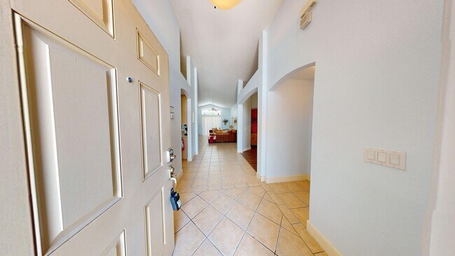 Building Photo - 4BR/ 3BA - POOL HOME    Highlands Reserve-...