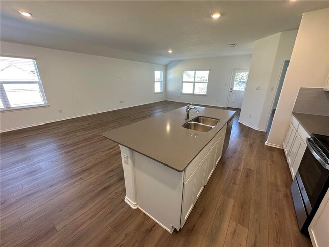 Building Photo - 1344 Terrace View Dr