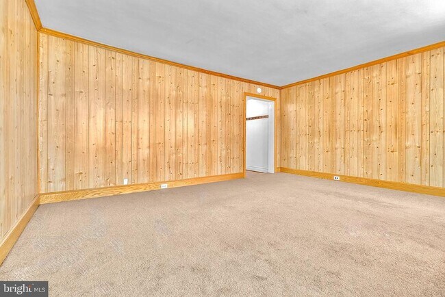 Building Photo - 117 S Pavilion Ave