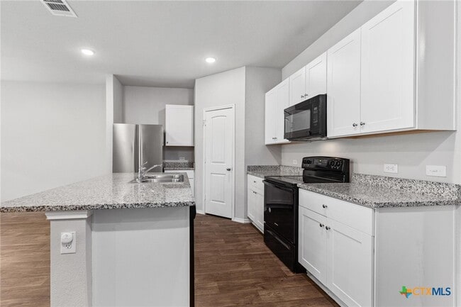 Building Photo - 13508 Tai Londo Dr