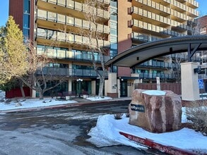 Building Photo - 1 Bedroom at Citywalk Downtown with Utilities Included!!