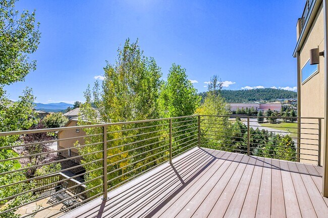 Building Photo - 28424 Tepees Way