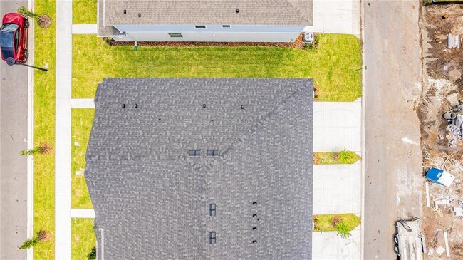Building Photo - 9836 Walkway Dr