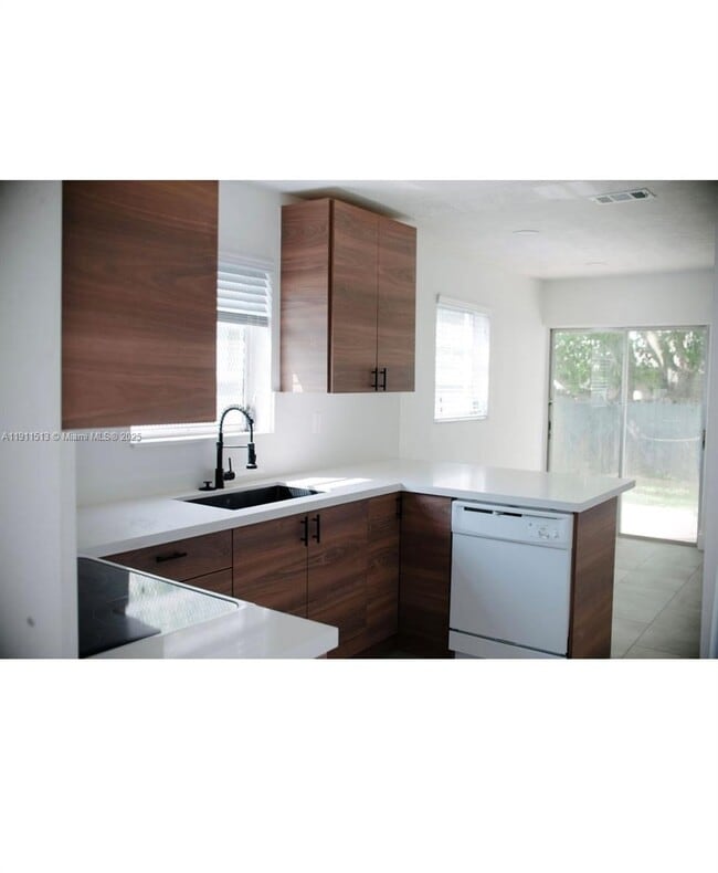 Building Photo - 20522 SW 92nd Pl