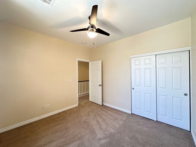 Building Photo - 8137 Aurora Mist St