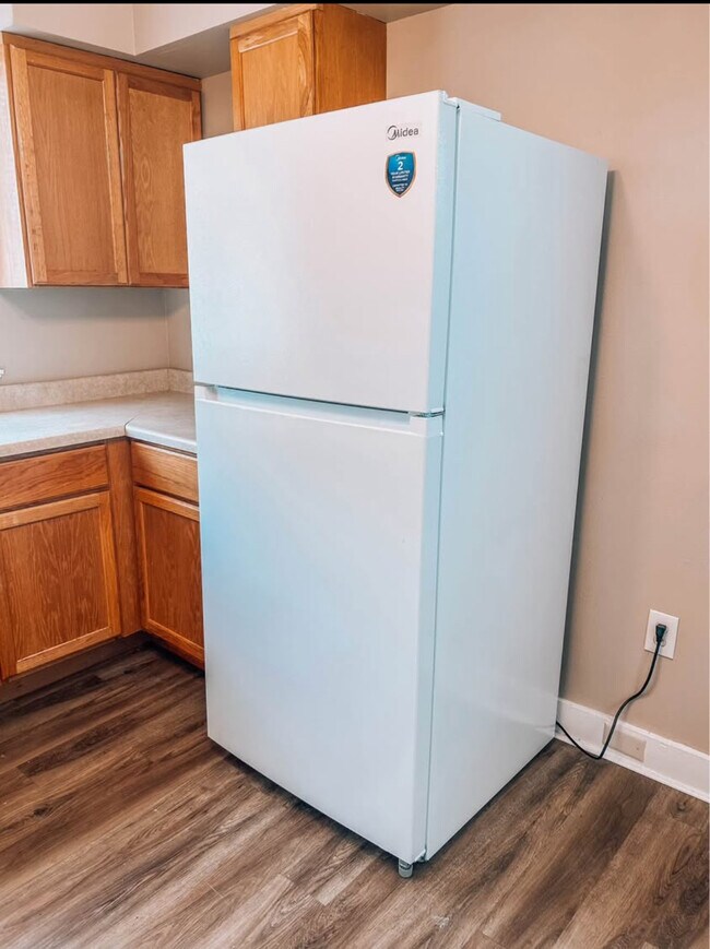 Building Photo - 814 Fried St