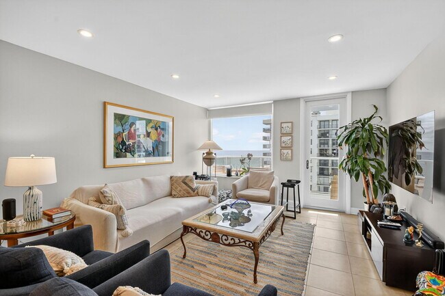 Building Photo - 3450 S Ocean Blvd