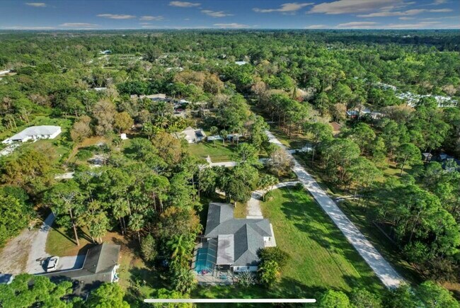 Building Photo - 11405 175th Rd N