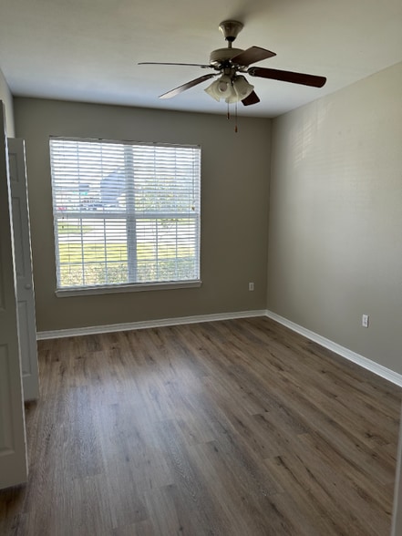 Building Photo - 316 Peoria Blvd