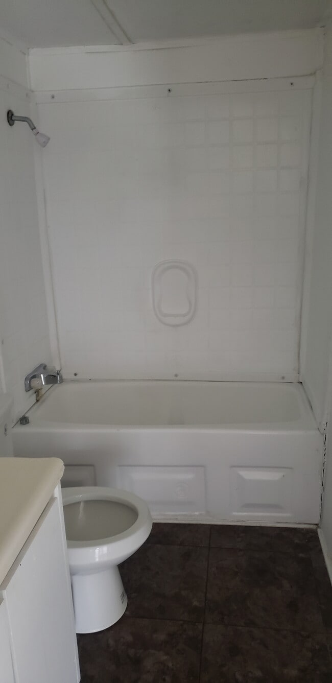 Building Photo - 604 Jackson St