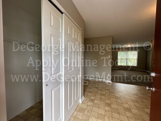 Interior Photo - Big Tree Apartments