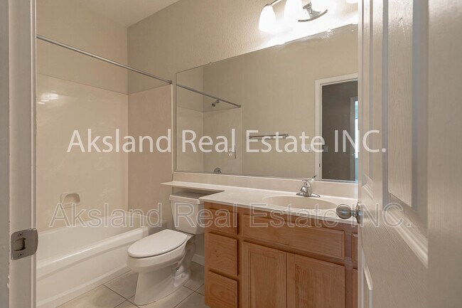 Building Photo - 936 Heartland Dr