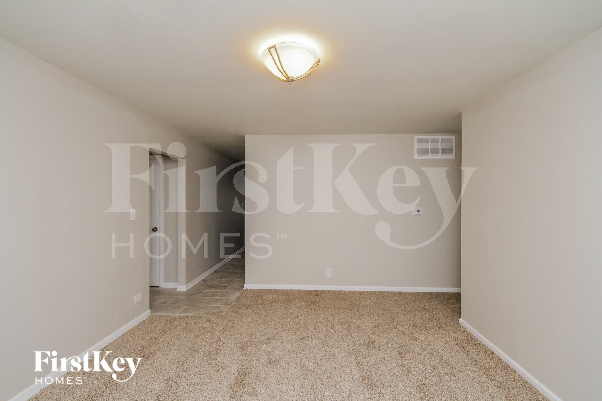 Building Photo - 823 Oriole Dr