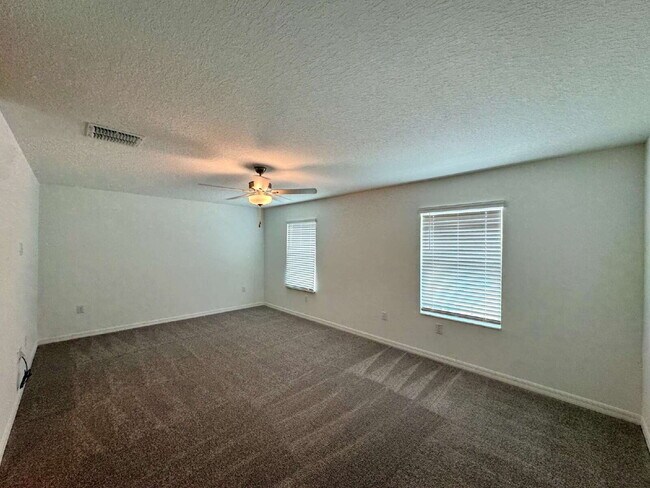 Building Photo - 10347 Honey Hammock Wy