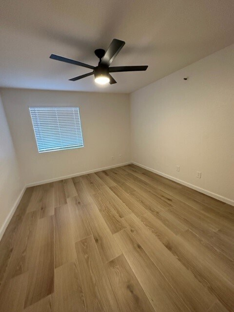 Building Photo - 4444 E Paradise Village Pky N