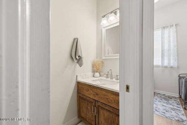 Building Photo - 3667 Cattail Dr S