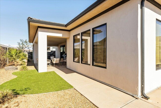 Building Photo - 3144 Canyonlands Rd