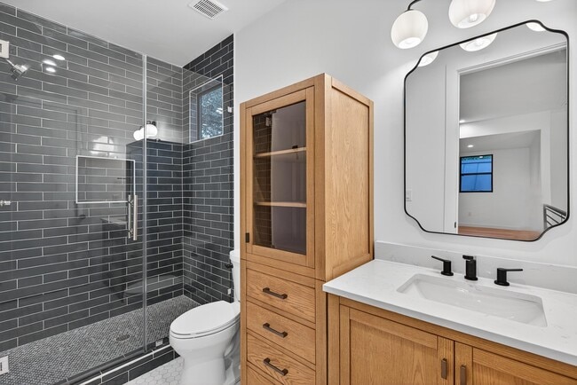 Building Photo - 308 Mountain View