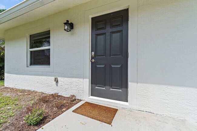Building Photo - 12090 164th Ct N