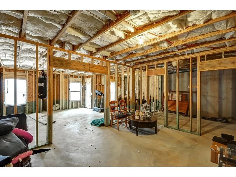 Building Photo - 6035 Falls Landing Dr