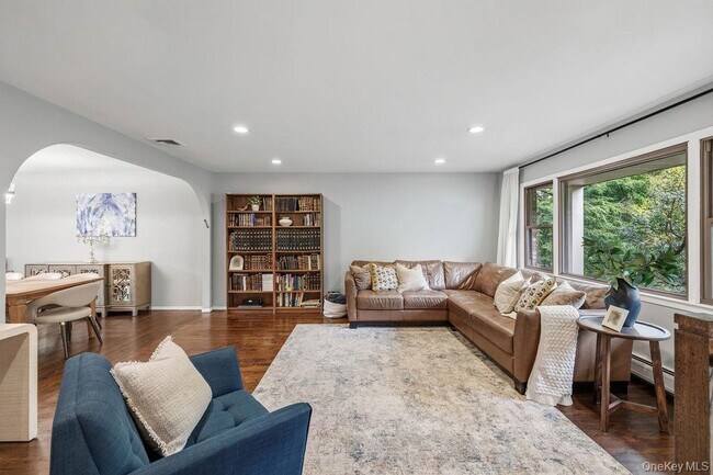 Building Photo - 44 Palisades Ct