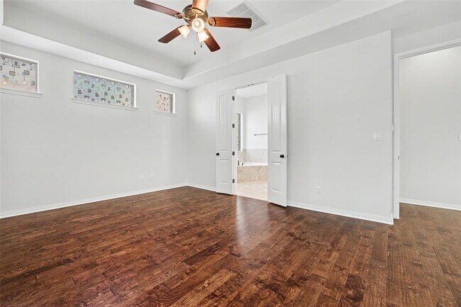Building Photo - 1020 Winding Way Dr