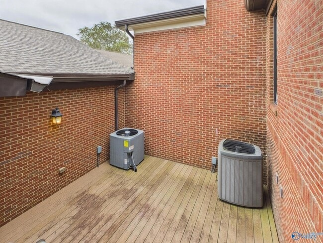 Building Photo - 69 Town Center Dr NW