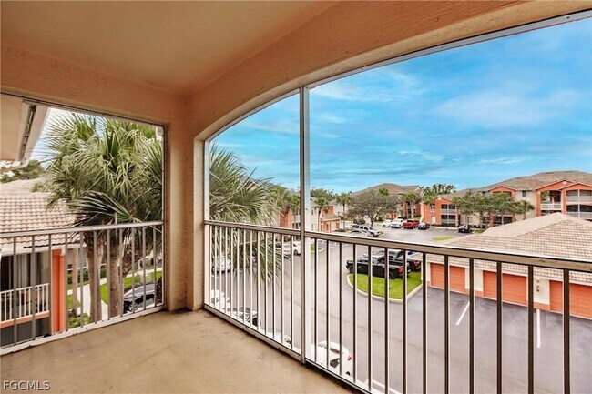 Building Photo - 6321 Aragon Way