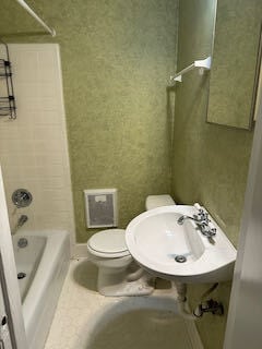 Building Photo - 212 Fairway Dr