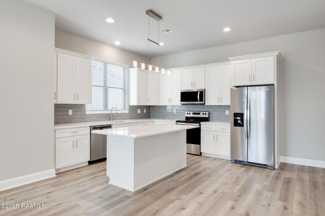 Building Photo - 112 Gadwall Dr