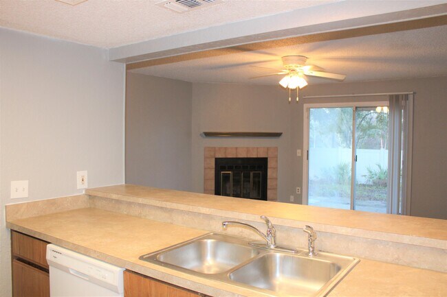 Building Photo - 791 Assisi Ln