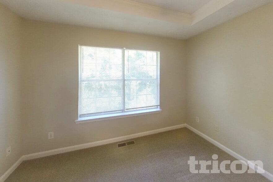 Building Photo - 119 Lake Terrace