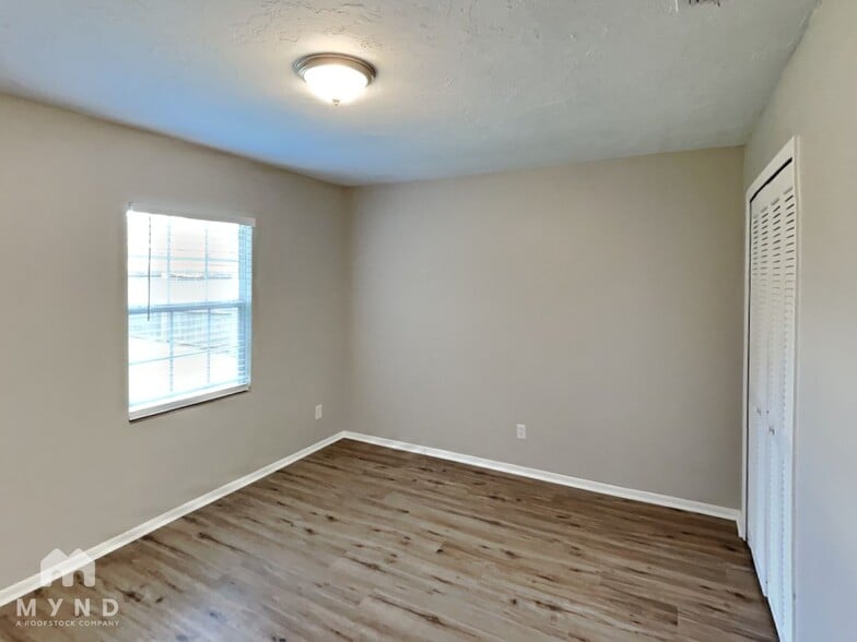 Building Photo - 807 Cloyd Dairy Loop