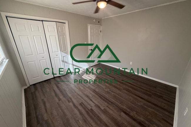 Building Photo - Move-in Special! Limited-Time Leasing Offer!