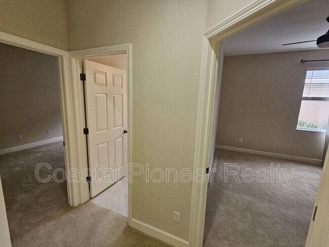 Building Photo - 16023 Ivy Lake Dr