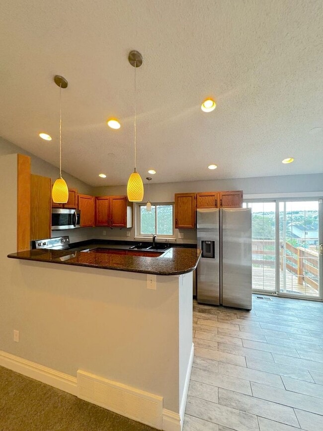 Building Photo - Beautiful Home on Amethyst for Rent