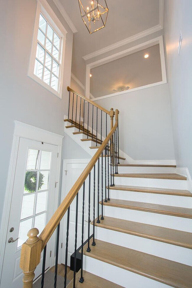 Building Photo - Norton Commons Fully Furnished Condo for Rent!