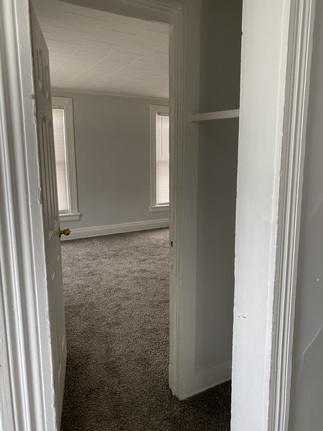 Building Photo - 101 Thorndale Terrace