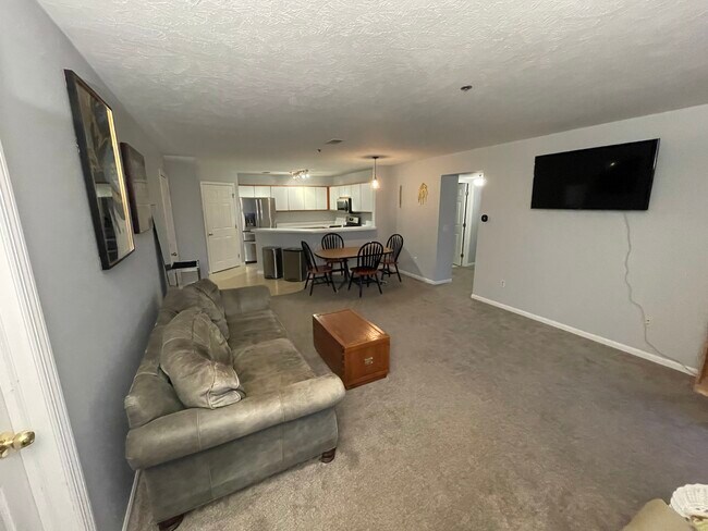 Building Photo - 3029 Poplar Creek Dr SE
